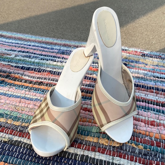 Burberry Pink Nova Check White Mules🔥Like New🔥Worn 1x🔥EU 39,🇺🇸8-8.5🌸Barbie - Picture 1 of 16